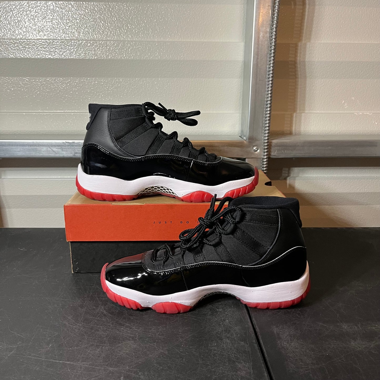 Size 9 - AJ 11 Bred