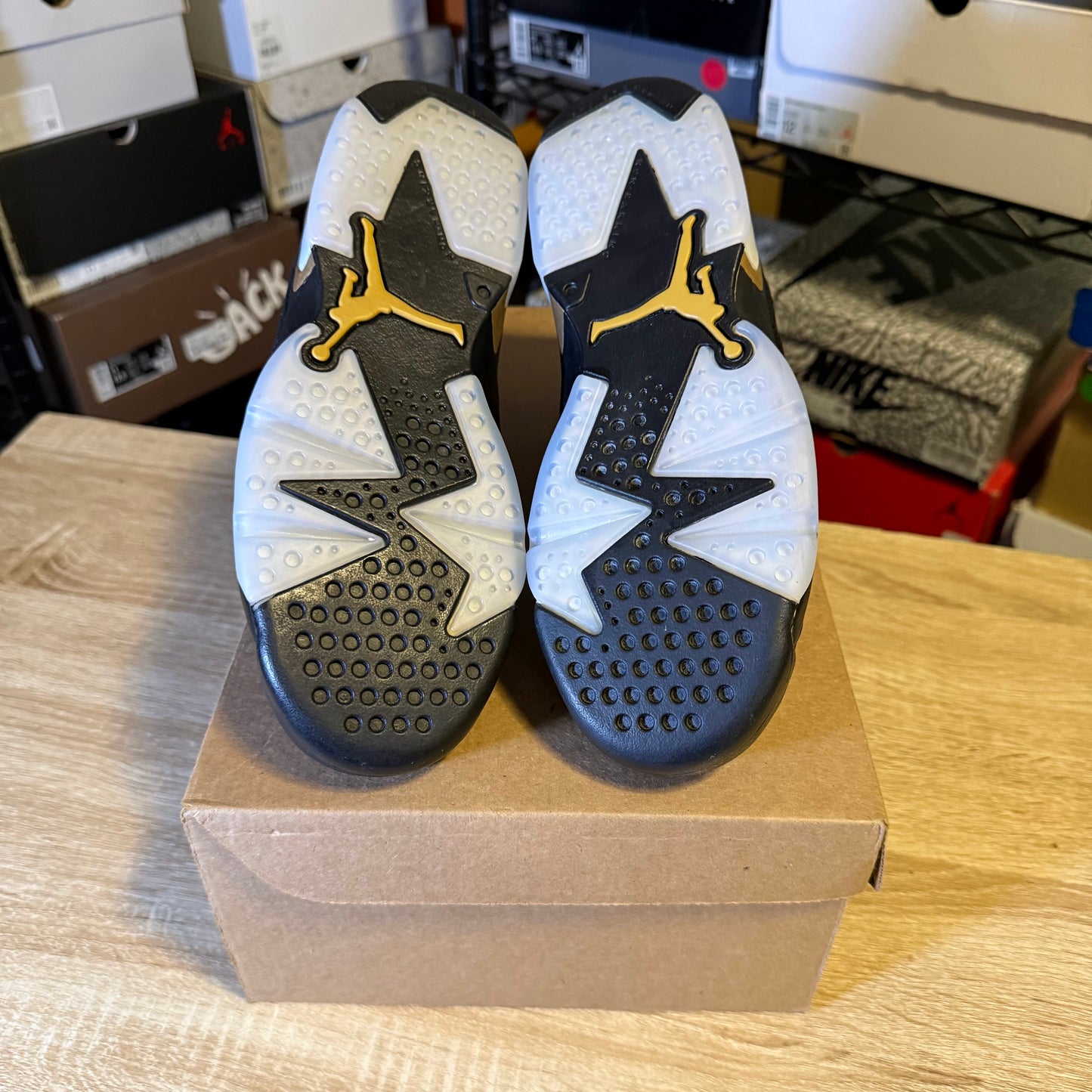 Size 6.5Y - AJ 6 DMP