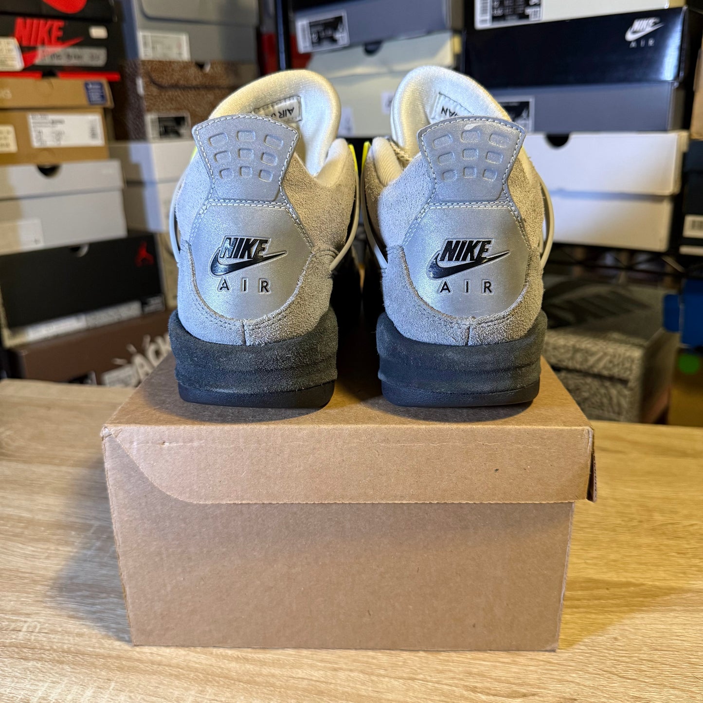 Size 7Y – AJ 4 Neon