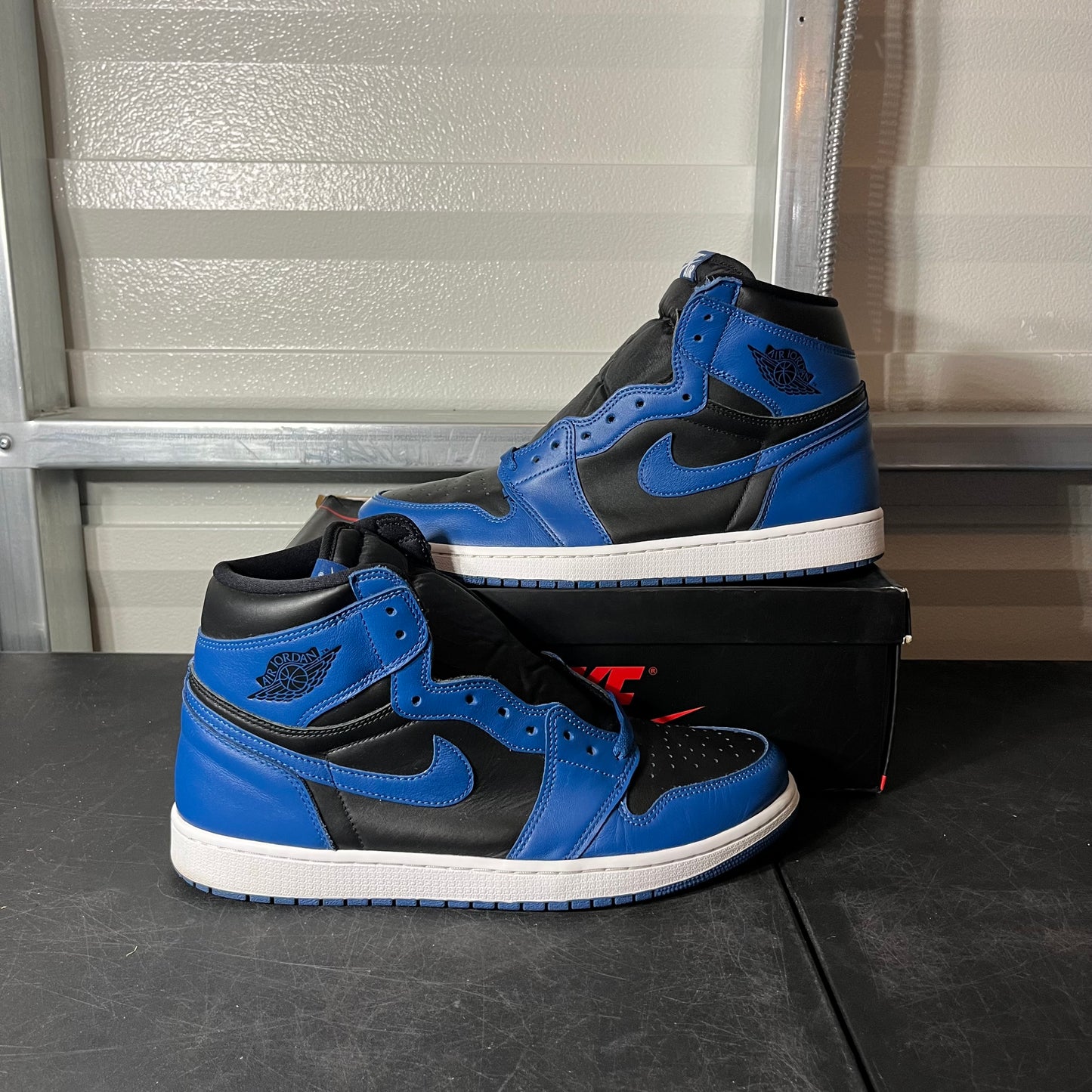 Size 13 - AJ 1 Marina