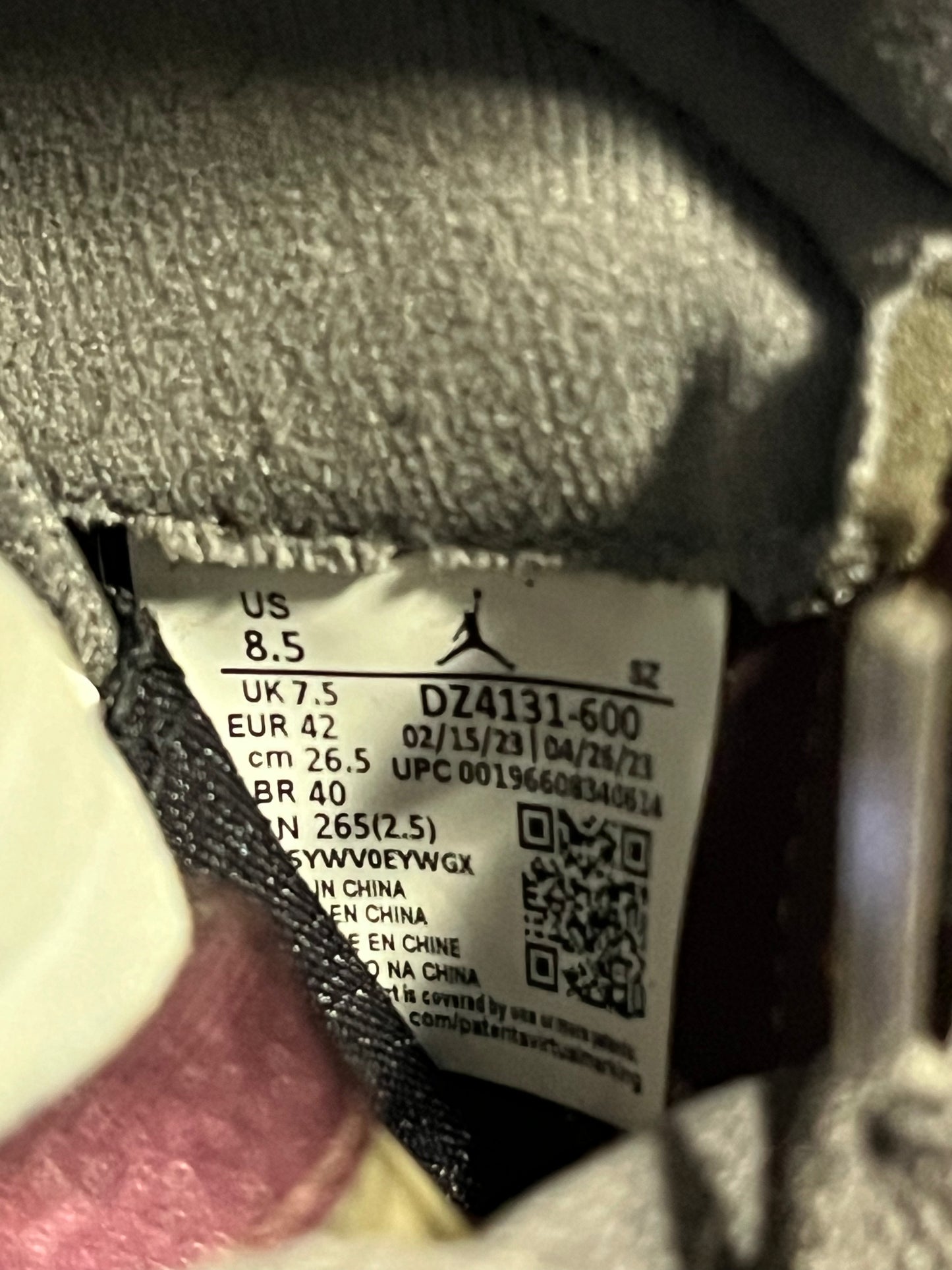 Size 8.5 – AJ 5 Burgundy