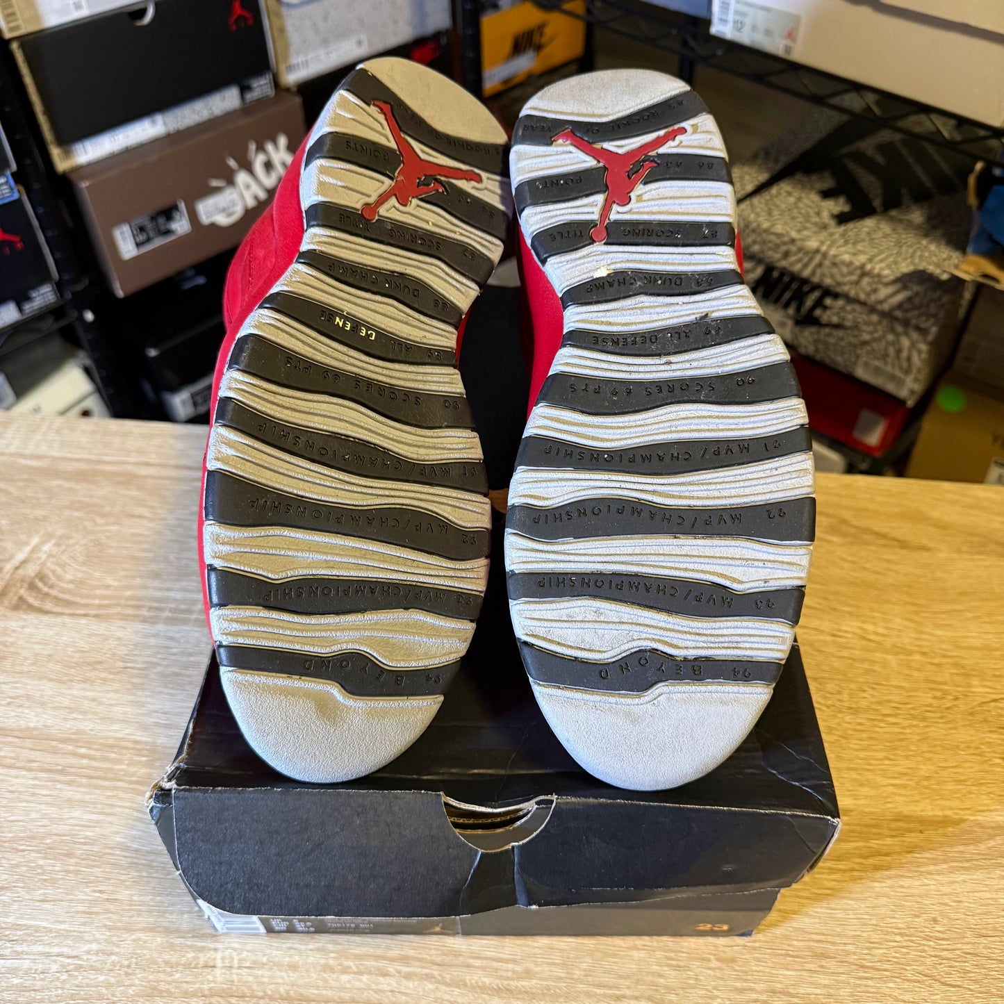 Size 9 - AJ 10 Retro Bulls Over Broadway