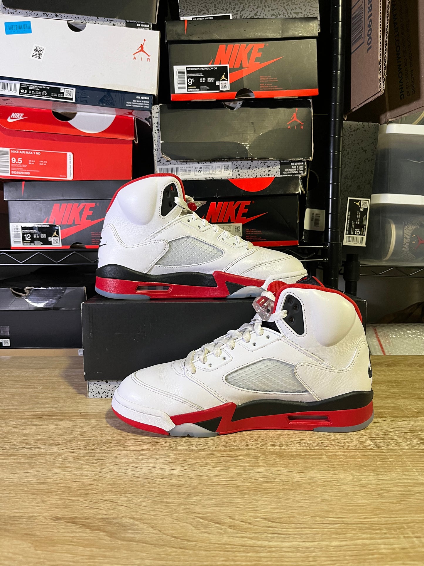Size 9 – AJ 5 Fire Red Black Tongue