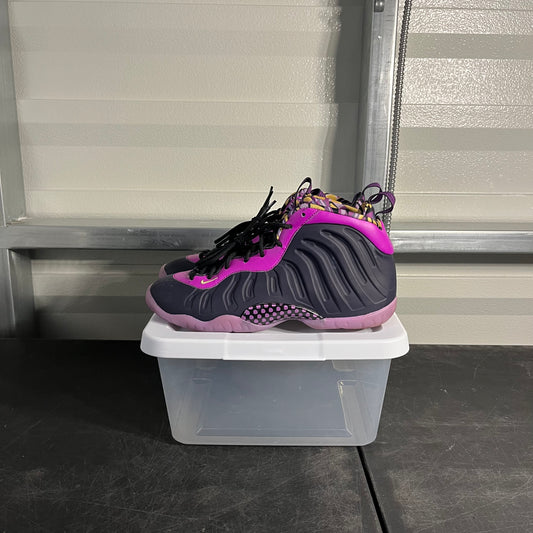 Size 7Y - Foamposite Cave Purple
