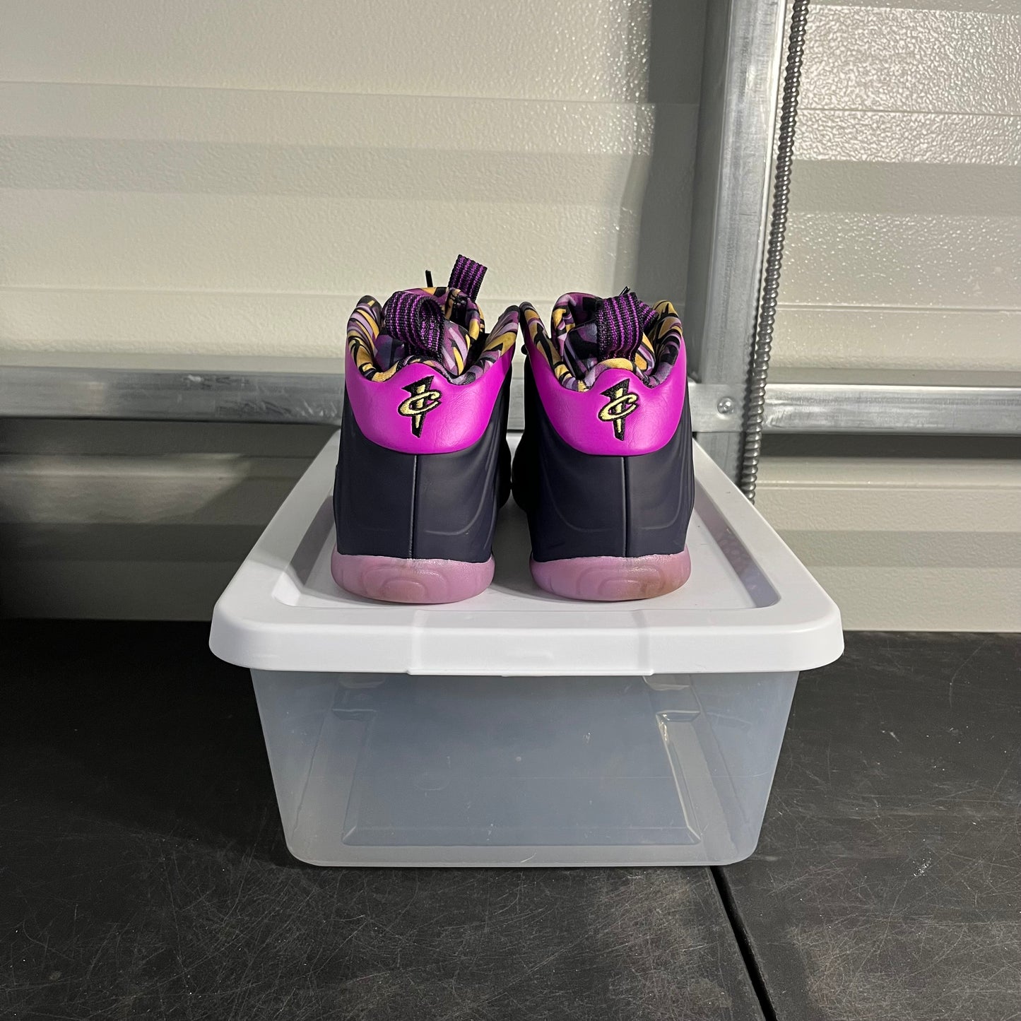 Size 7Y - Foamposite Cave Purple