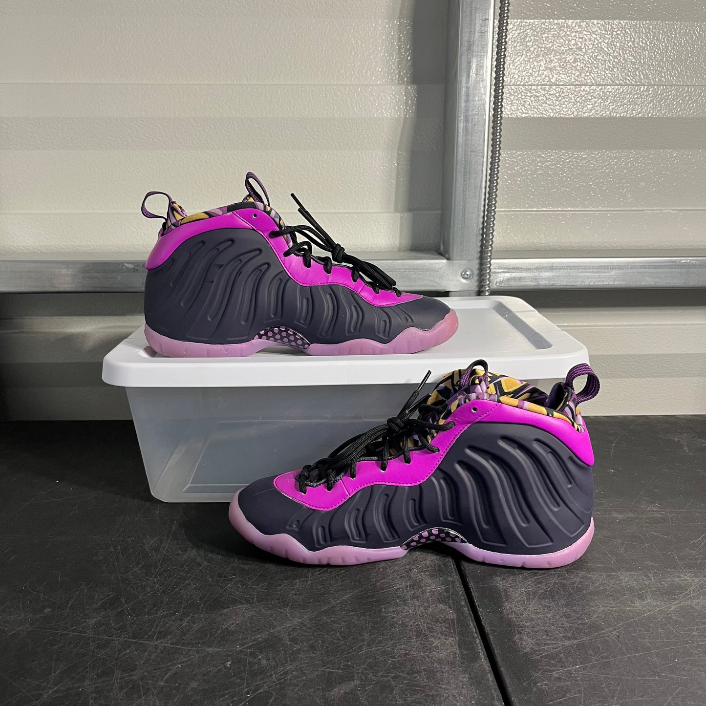 Size 7Y - Foamposite Cave Purple