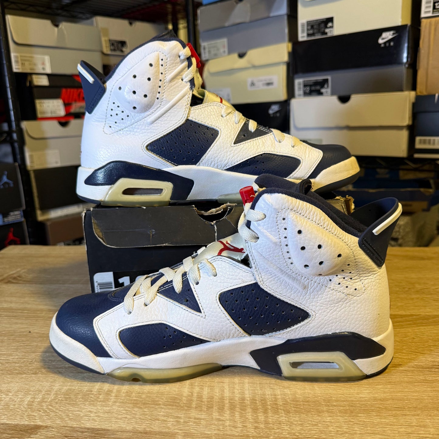 Size 10 – AJ 6 Olympic (2012)