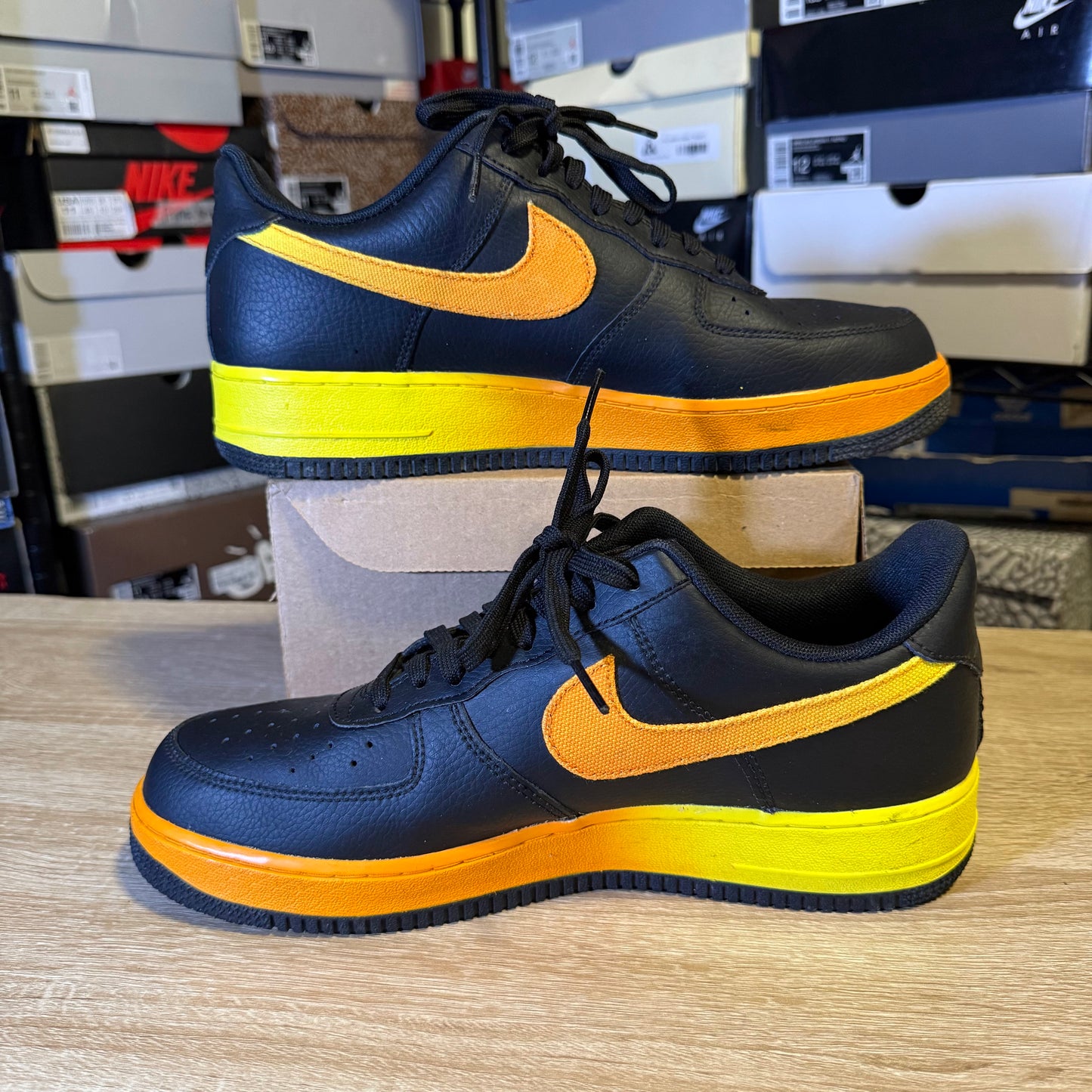 Size 9.5 - AF 1 '07 Low Black Orange Peel