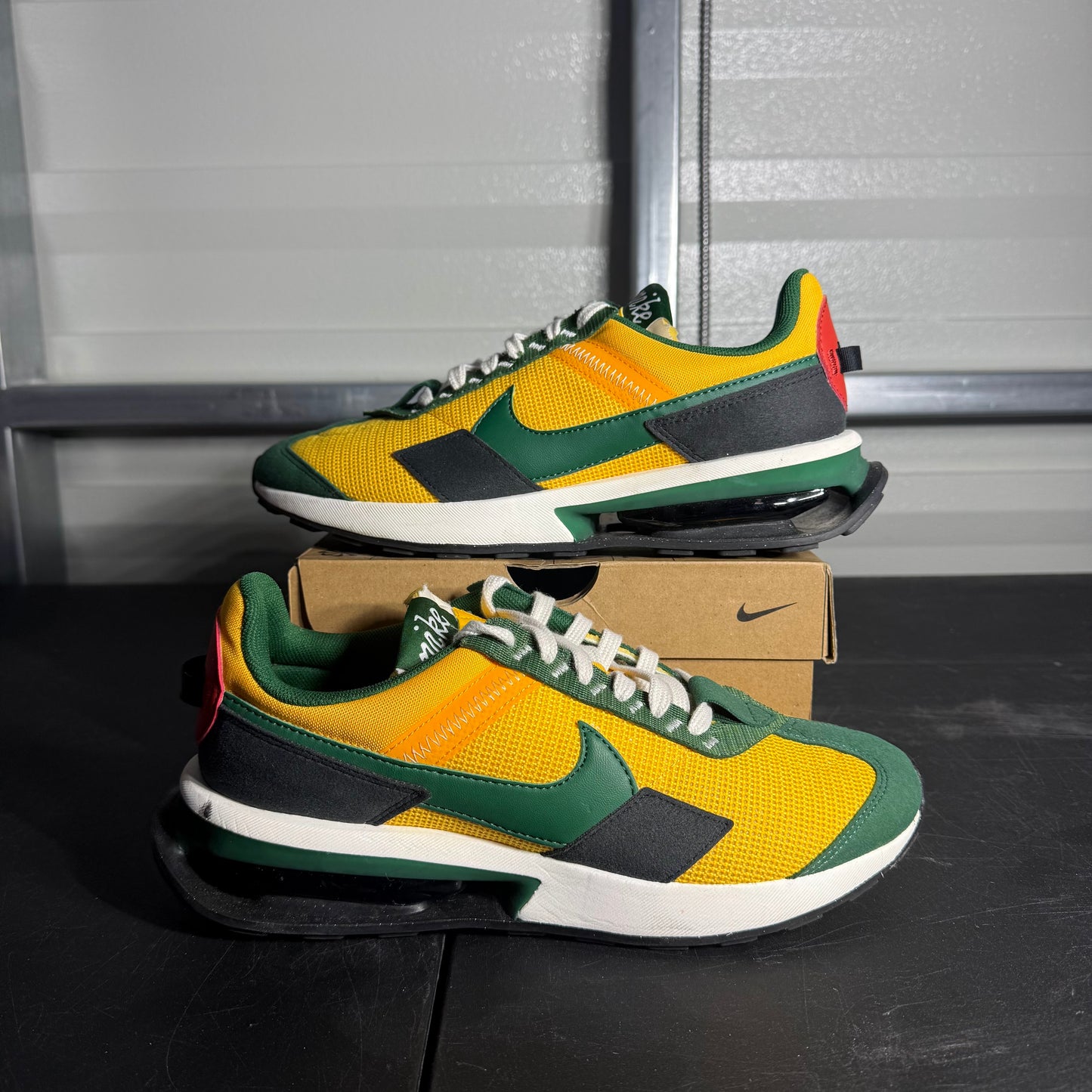 Size 9 - Air Max Pre Day Gorge Green