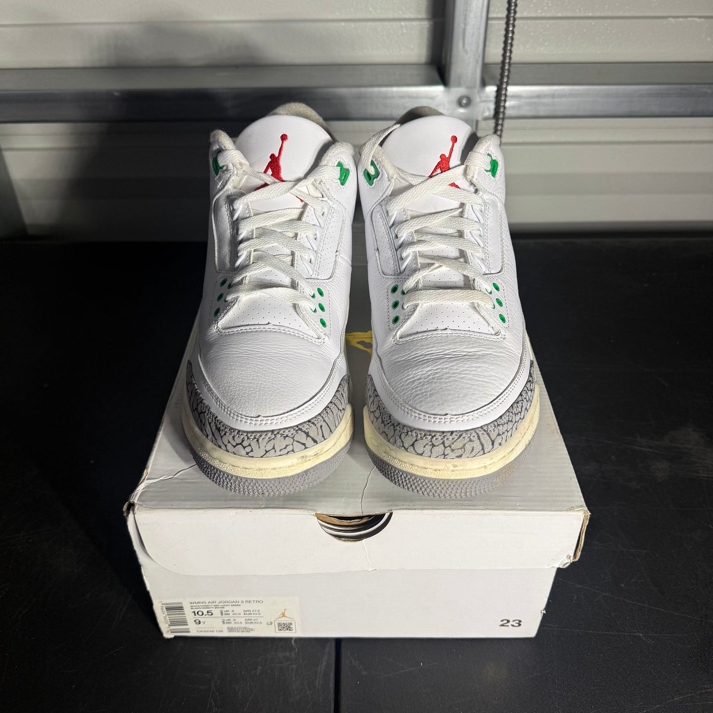 Size 10.5W - AJ 3 Lucky Green