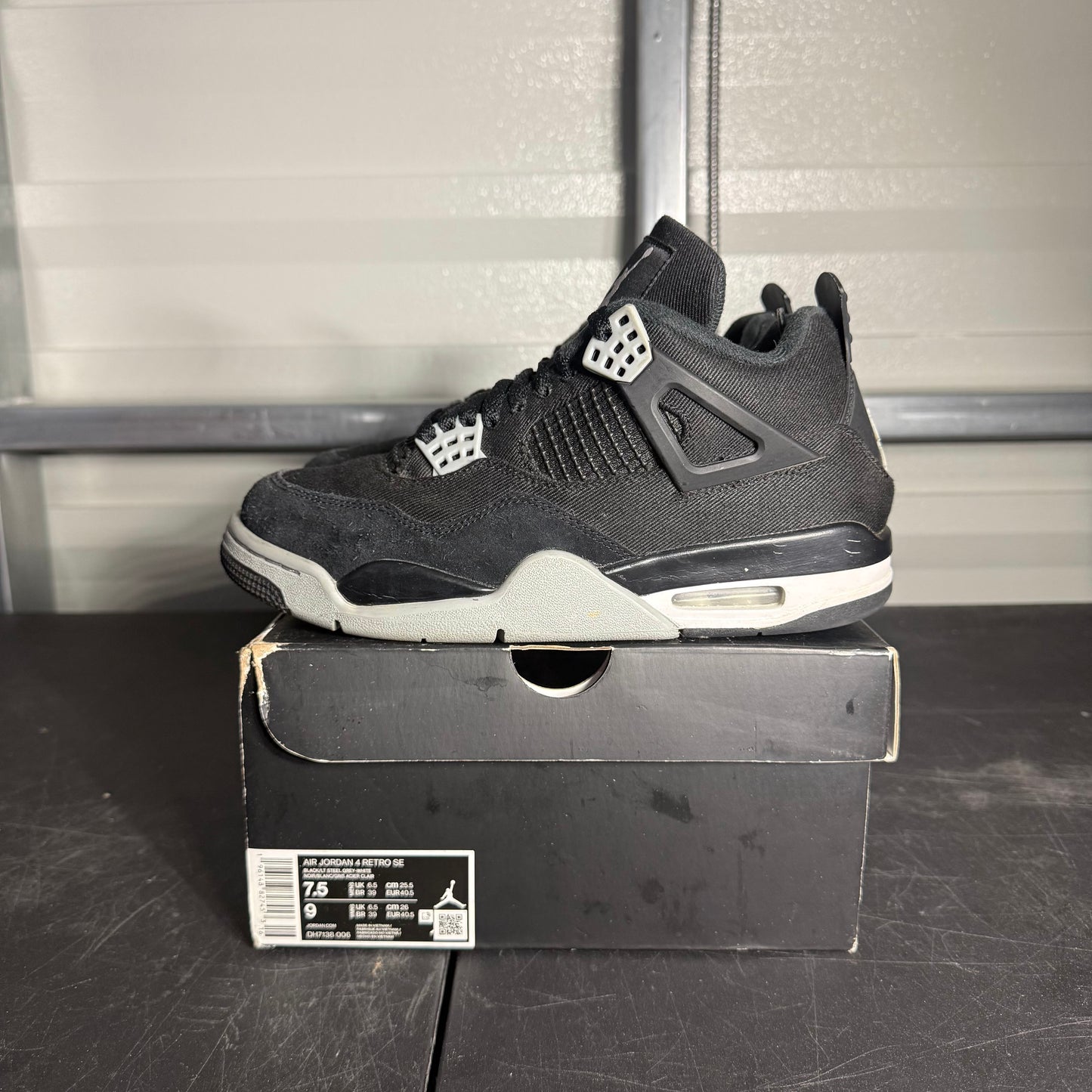 Size 7.5 - AJ 4 Black Canvas