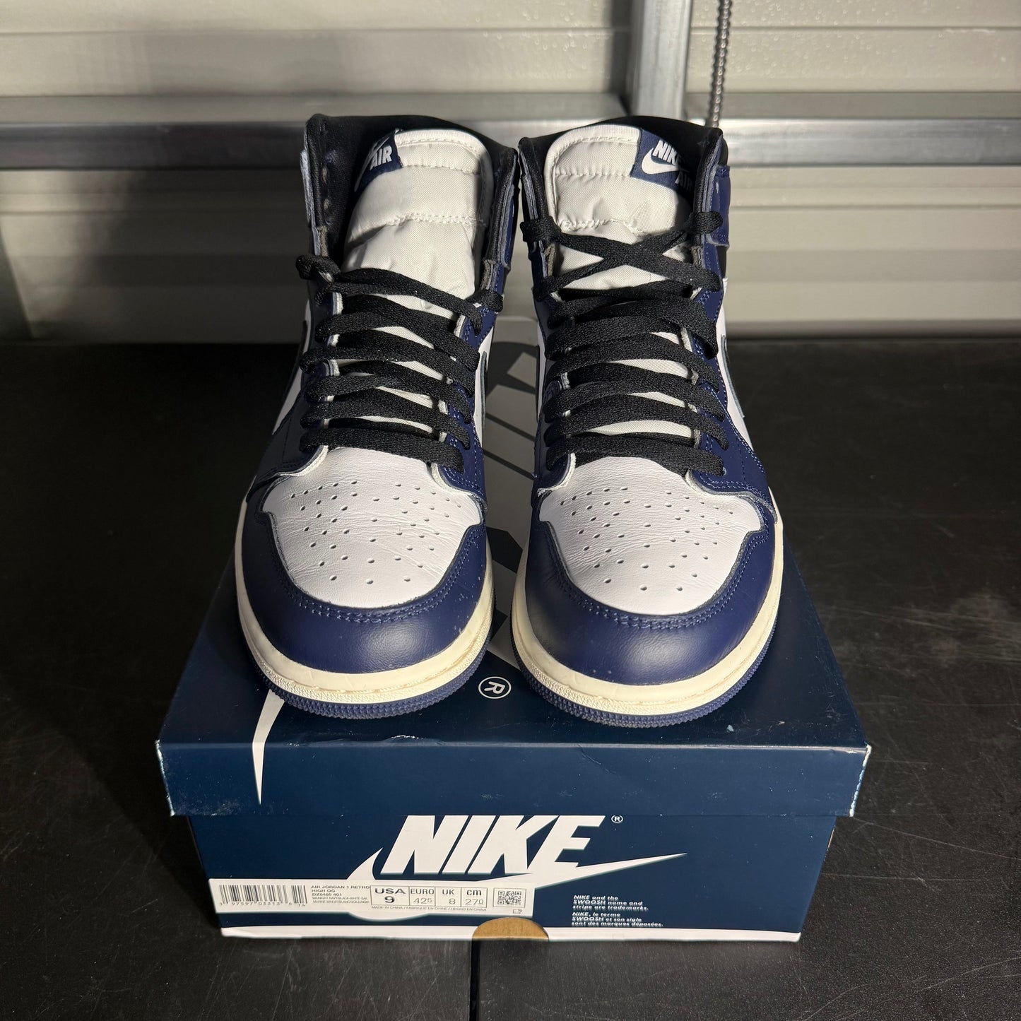 Size 9 - AJ 1 Midnight Navy