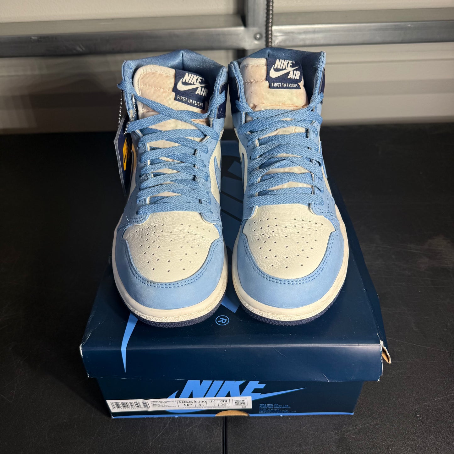 Size 9.5W - AJ 1 First in Flight