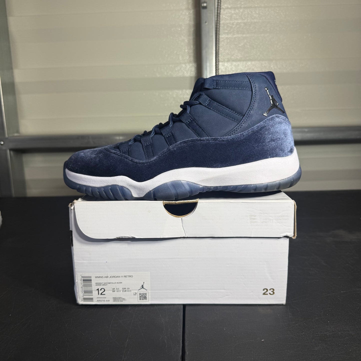 Size 12W - AJ 11 Midnight Navy