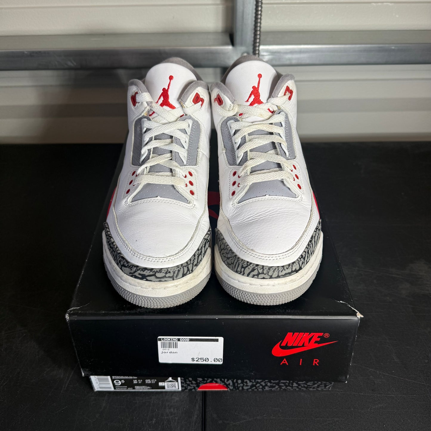 Size 9.5 - AJ 3 Fire Red