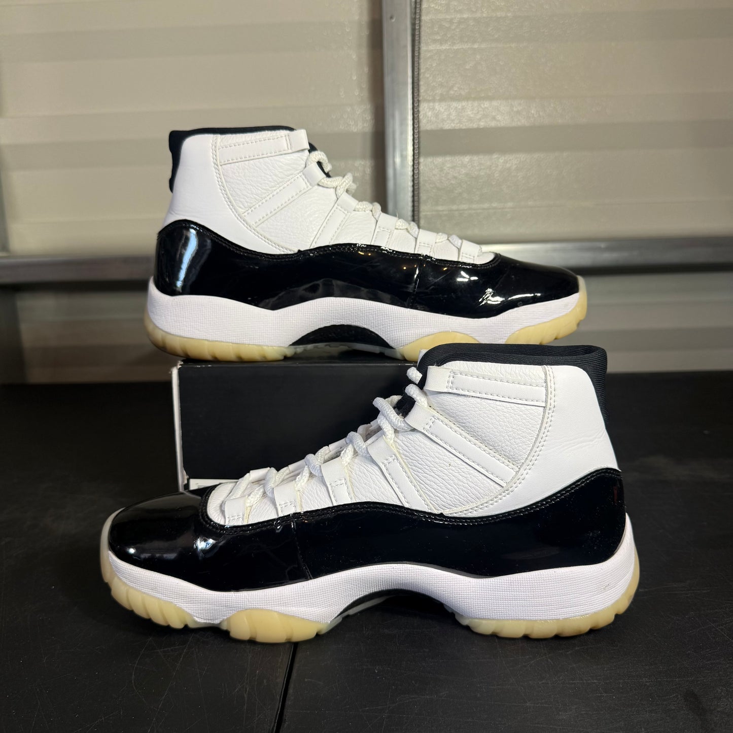 Size 10.5 - AJ 11 Dmp
