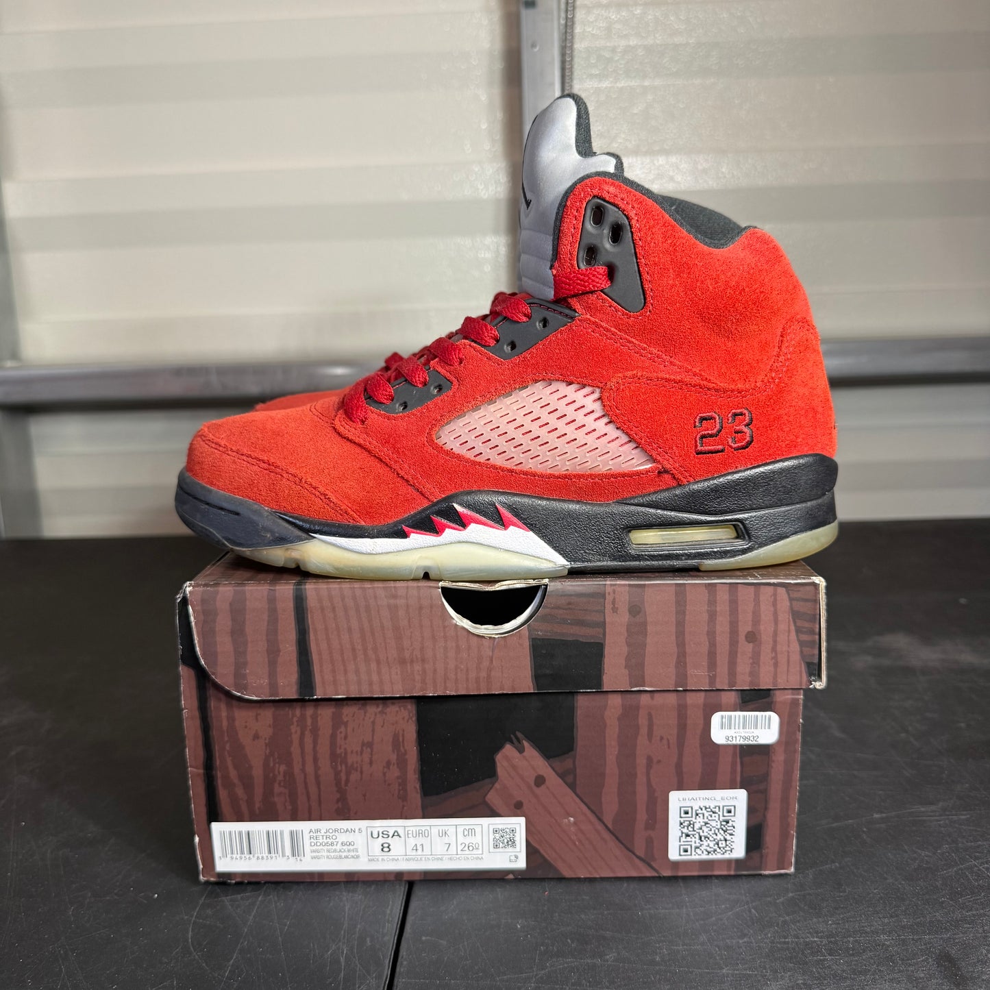 Size 8 - AJ 5 Raging Bull