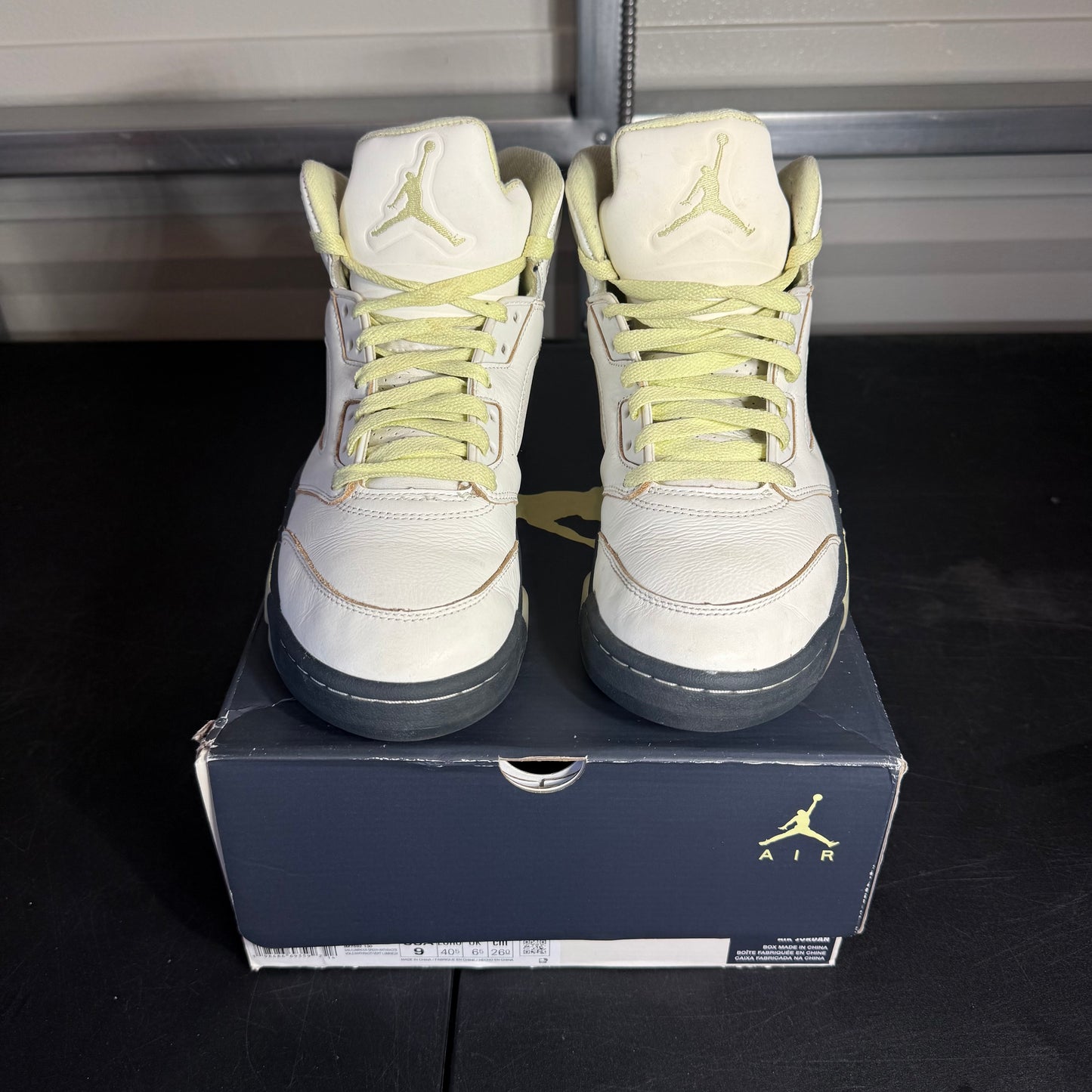 Size 9W - AJ 5 Luminous Green