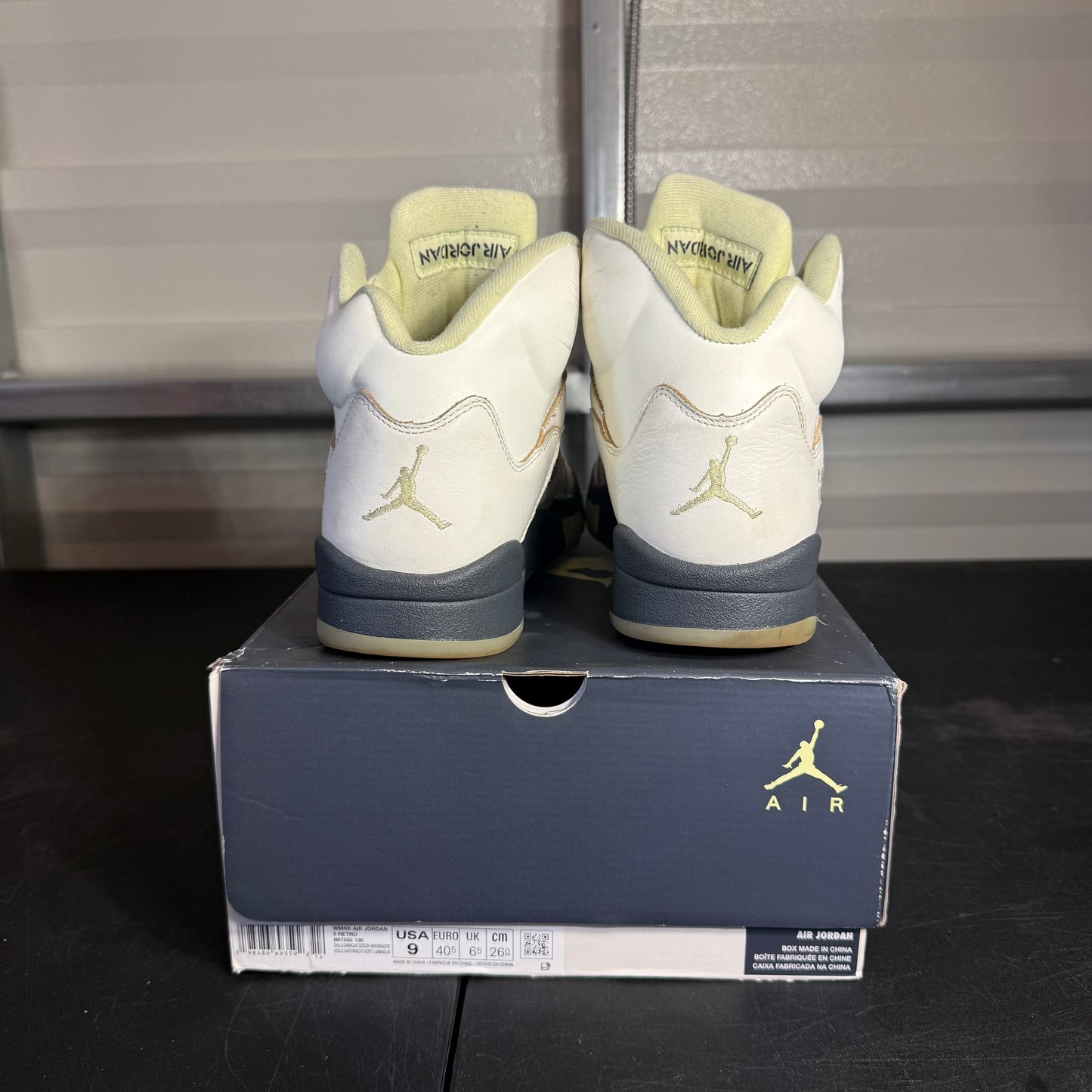 Size 9W - AJ 5 Luminous Green