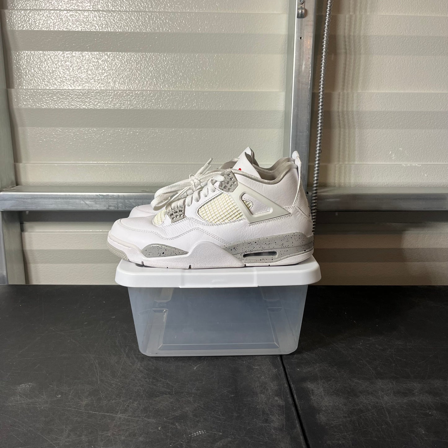 Size 9.5 - AJ 4 White Oreo