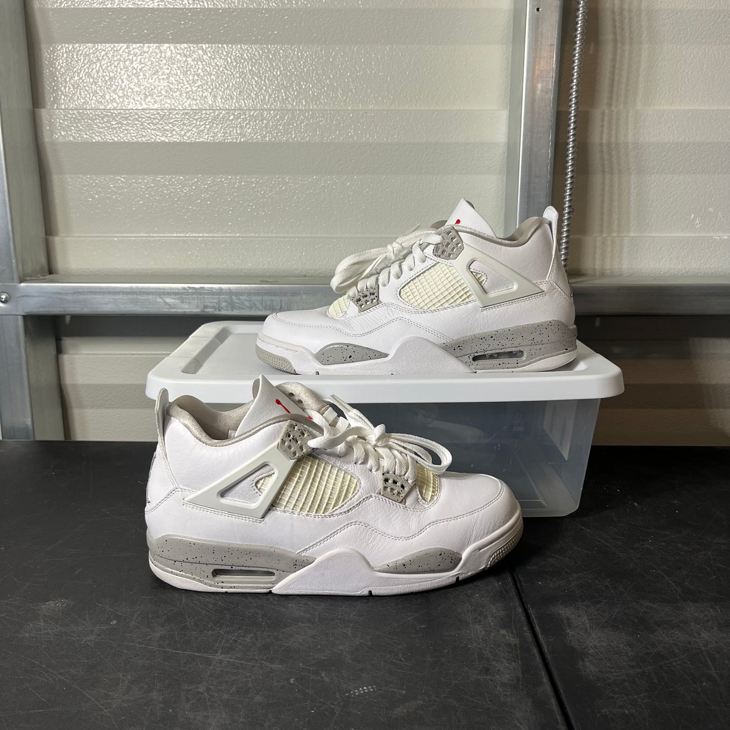 Size 9.5 - AJ 4 White Oreo