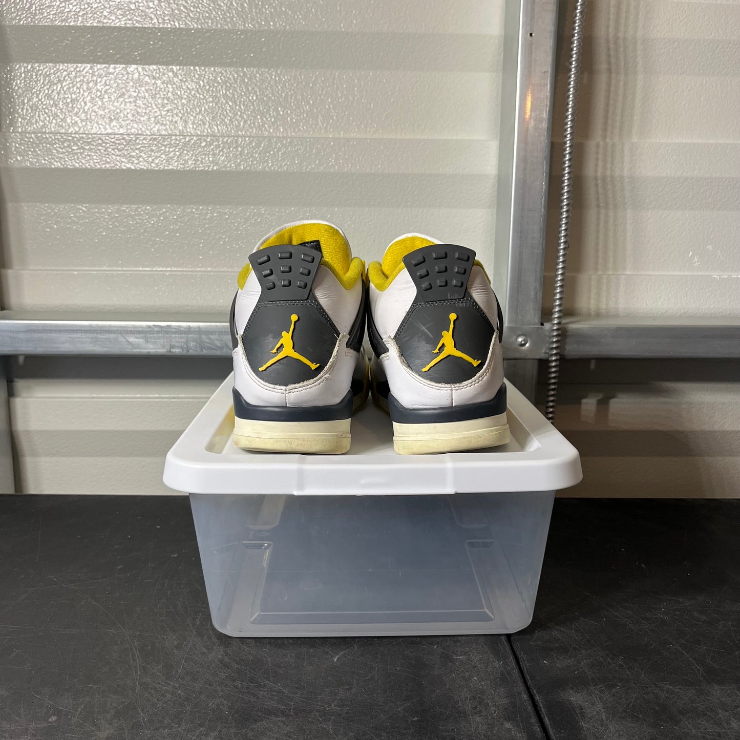Size 11W - AJ 4 Sulfur