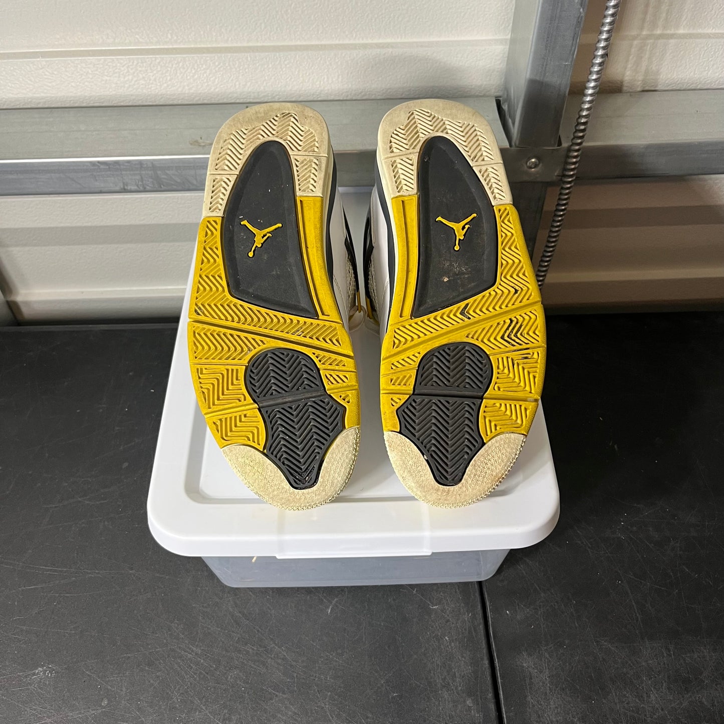 Size 11W - AJ 4 Sulfur