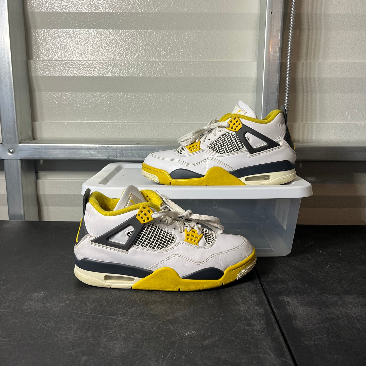 Size 11W - AJ 4 Sulfur