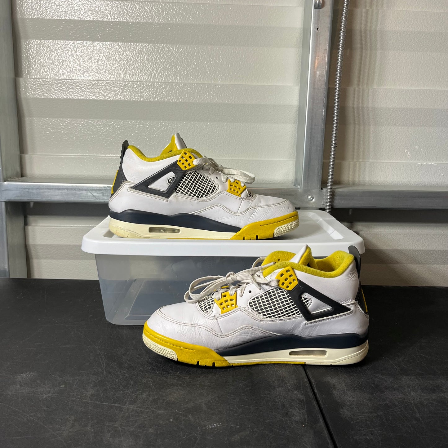 Size 11W - AJ 4 Sulfur