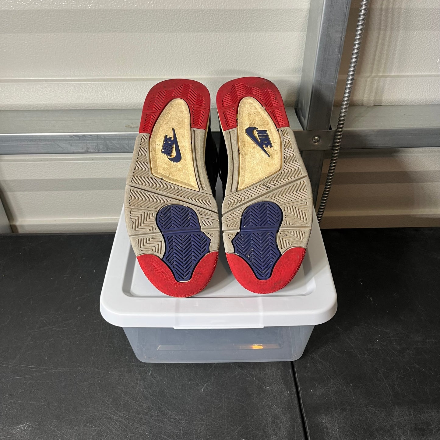 Size 10 - AJ 4 Rare Air