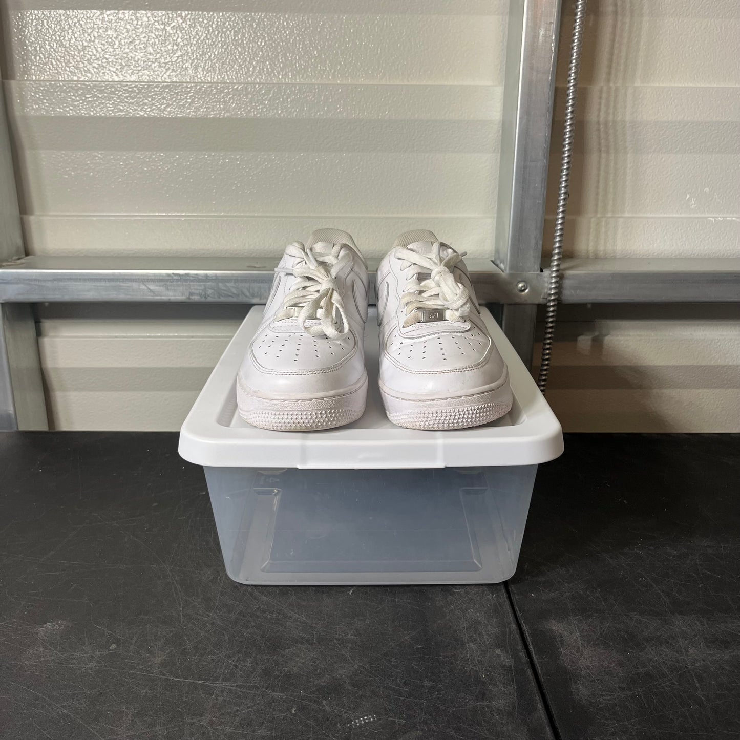 Size 8.5 - AF 1