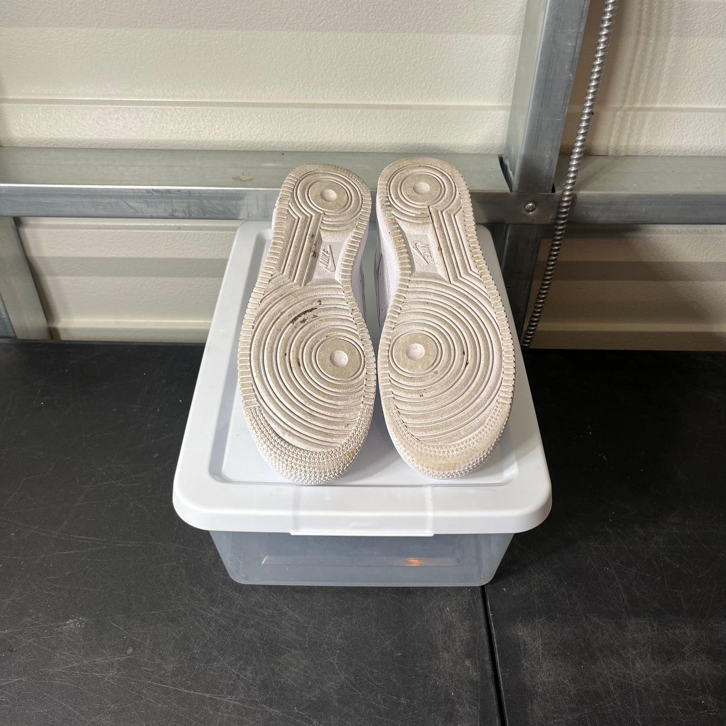 Size 8.5 - AF 1
