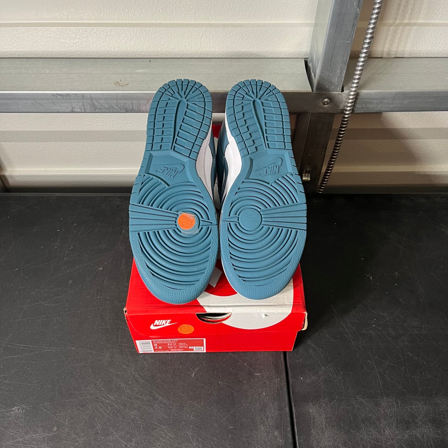 Size 9W - Dunk Low South Beach