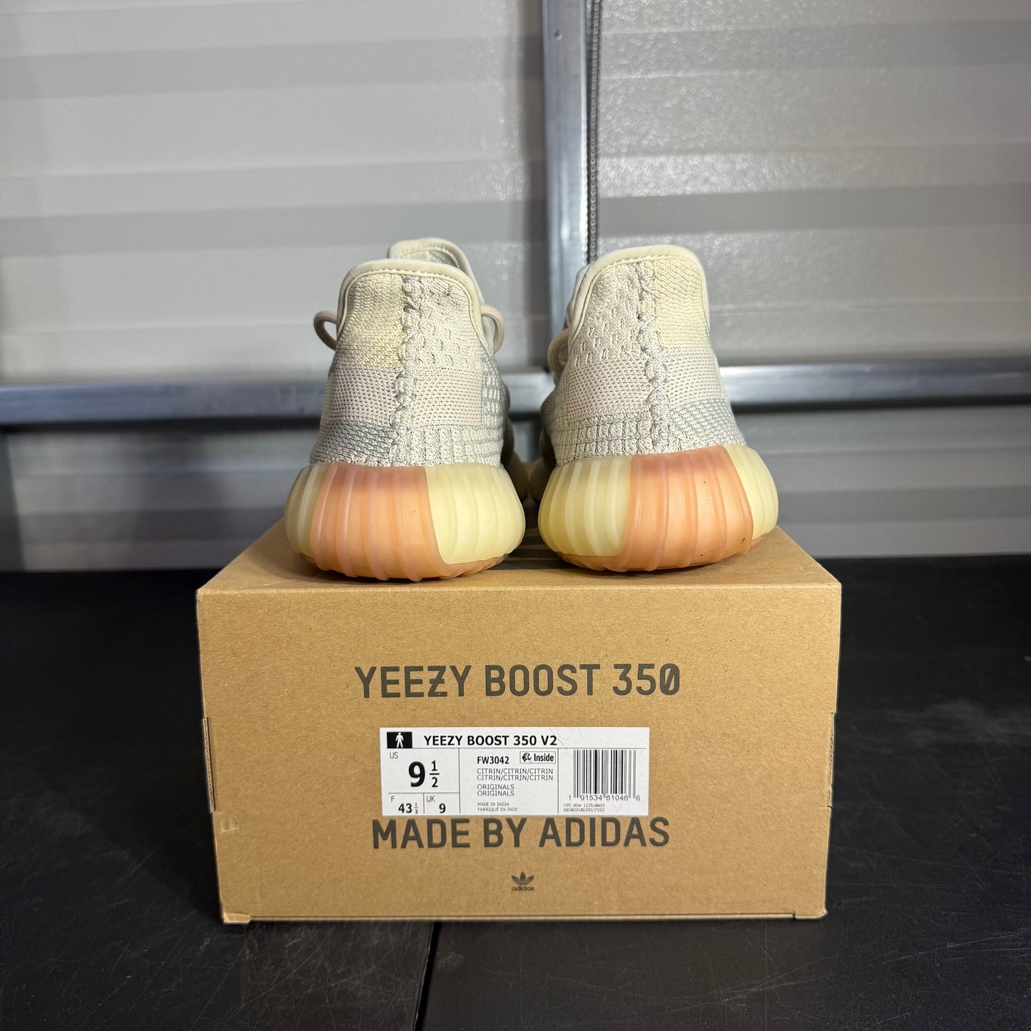 Size 9.5 - Yeezy Citrin