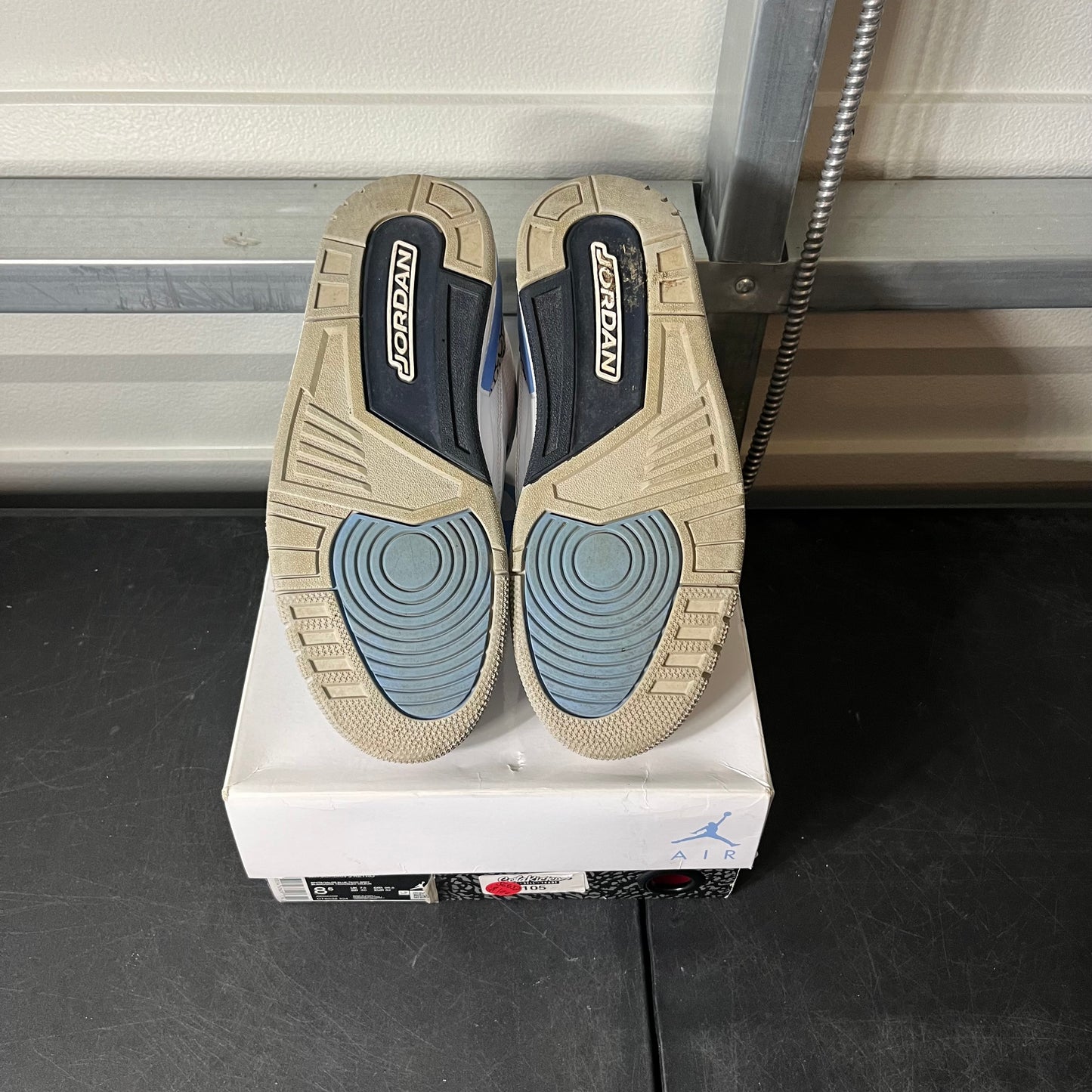 Size 8.5 - AJ 3 UNC
