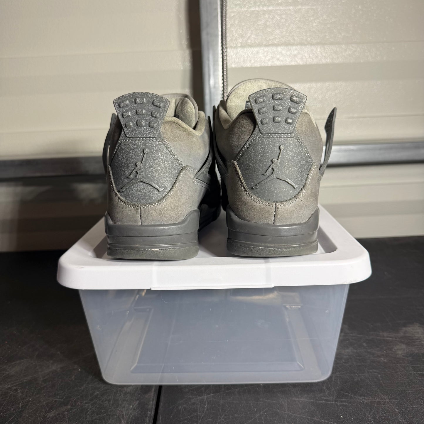 Size 8.5 - AJ 4 Wet Cement