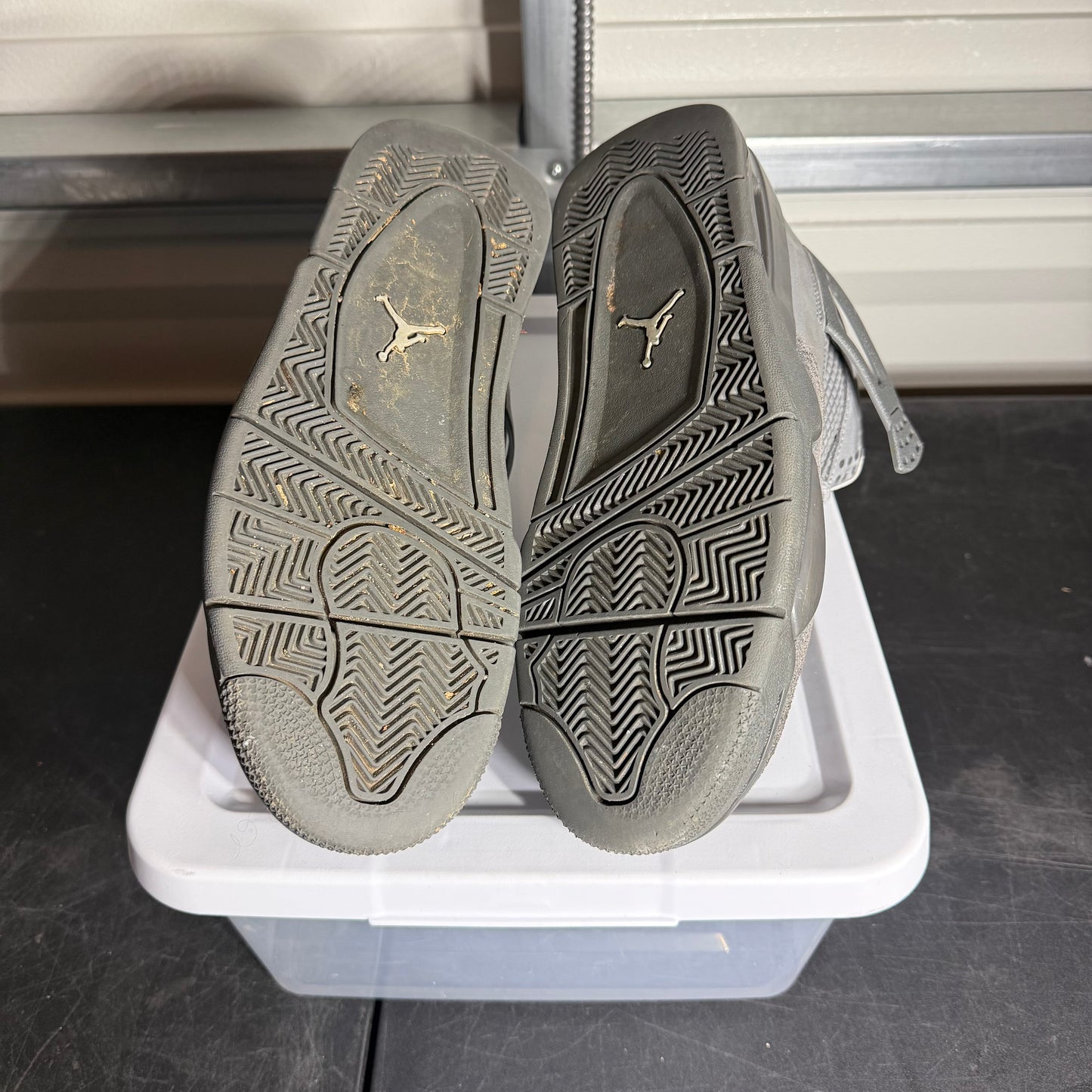 Size 8.5 - AJ 4 Wet Cement