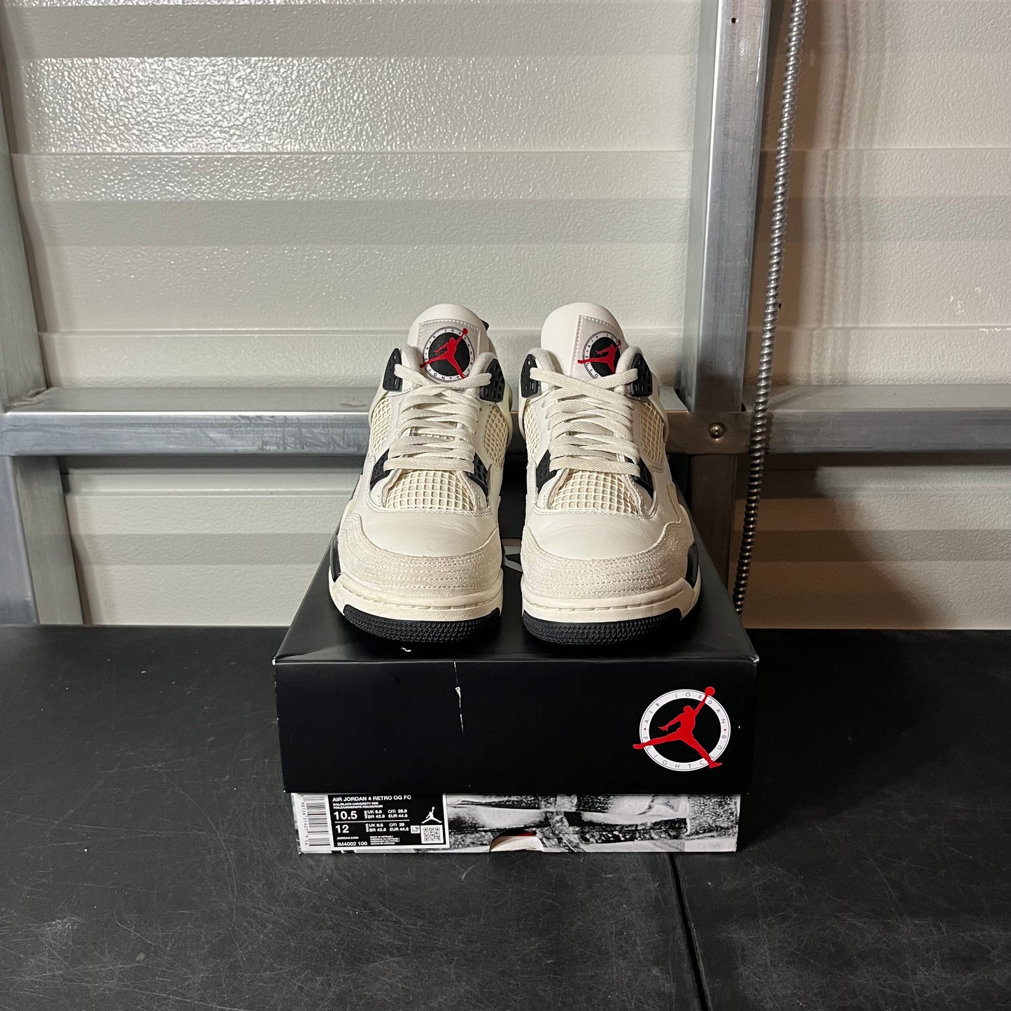 Size 10.5 - AJ 4 Flight Club