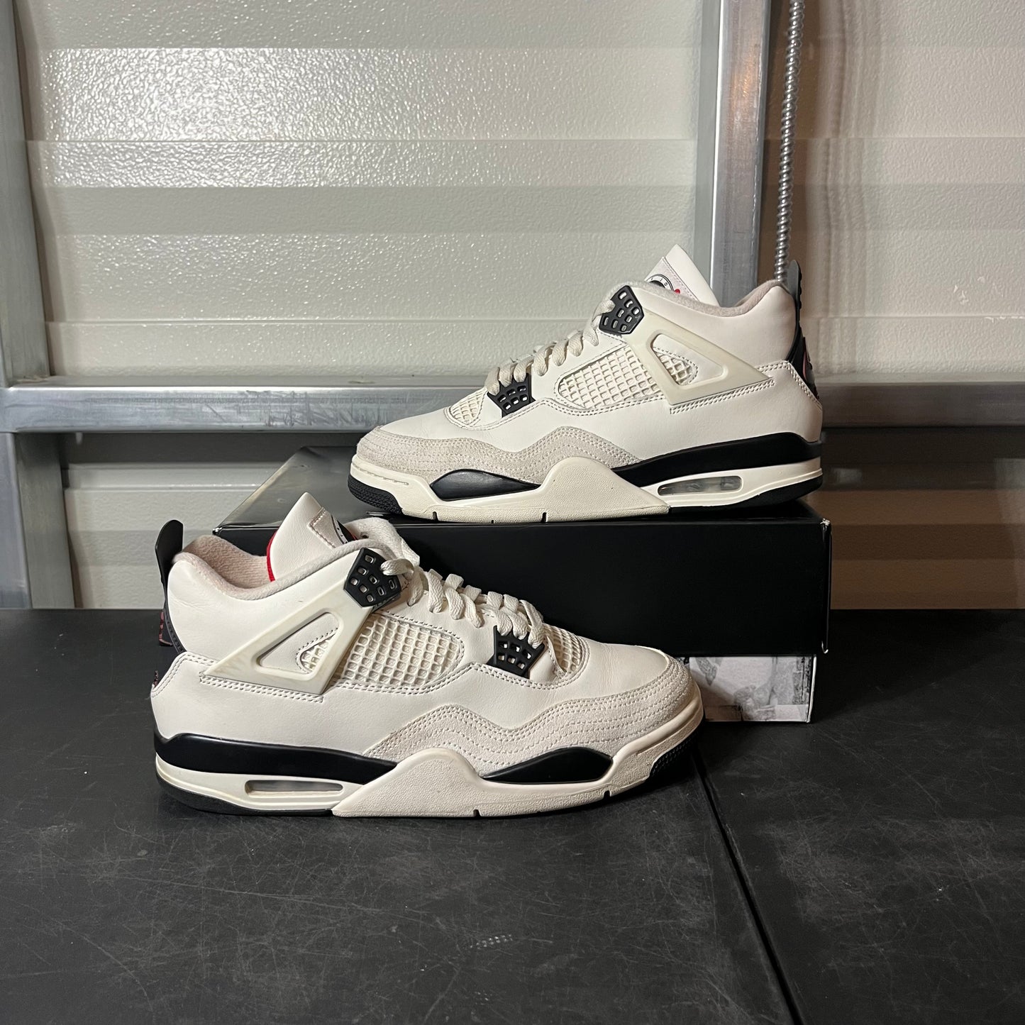 Size 10.5 - AJ 4 Flight Club