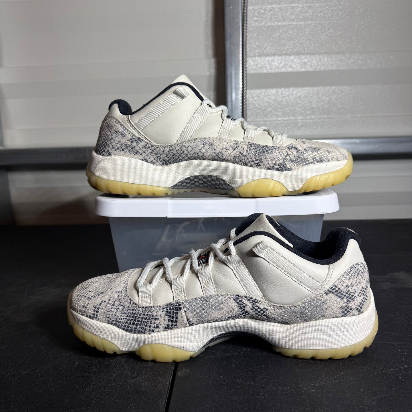 Size 10 - AJ 11 Low Snakeskin