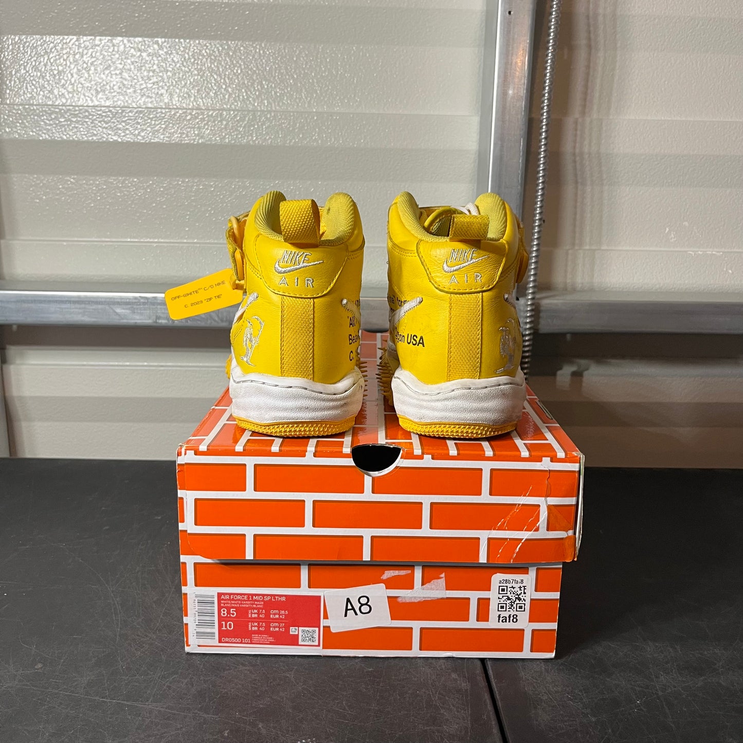 Size 8.5 - Off White AF 1 Yellow