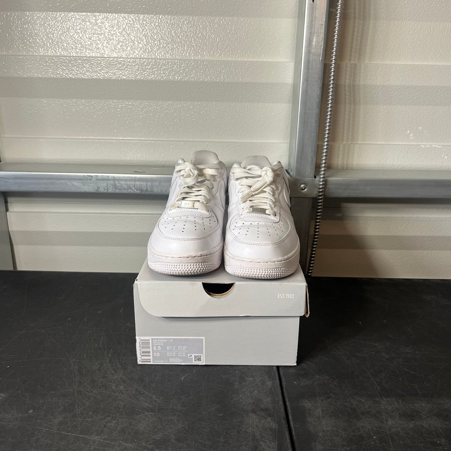 Size 8.5 - AF 1 White