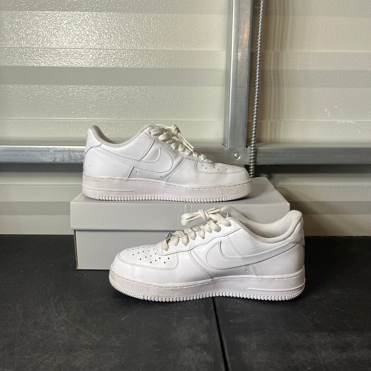 Size 8.5 - AF 1 White