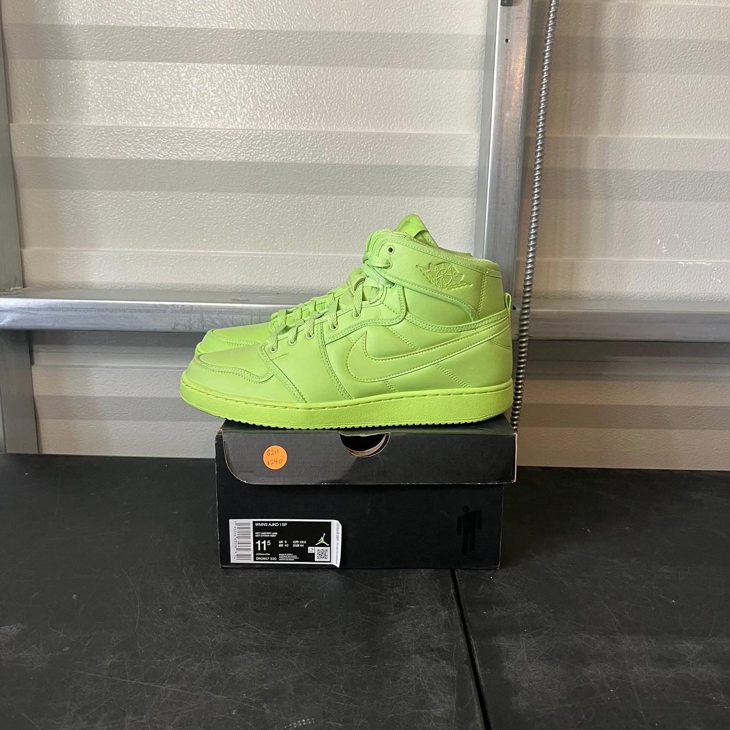 Size 11.5W - AJ 1 Ajko Billie Eilish
