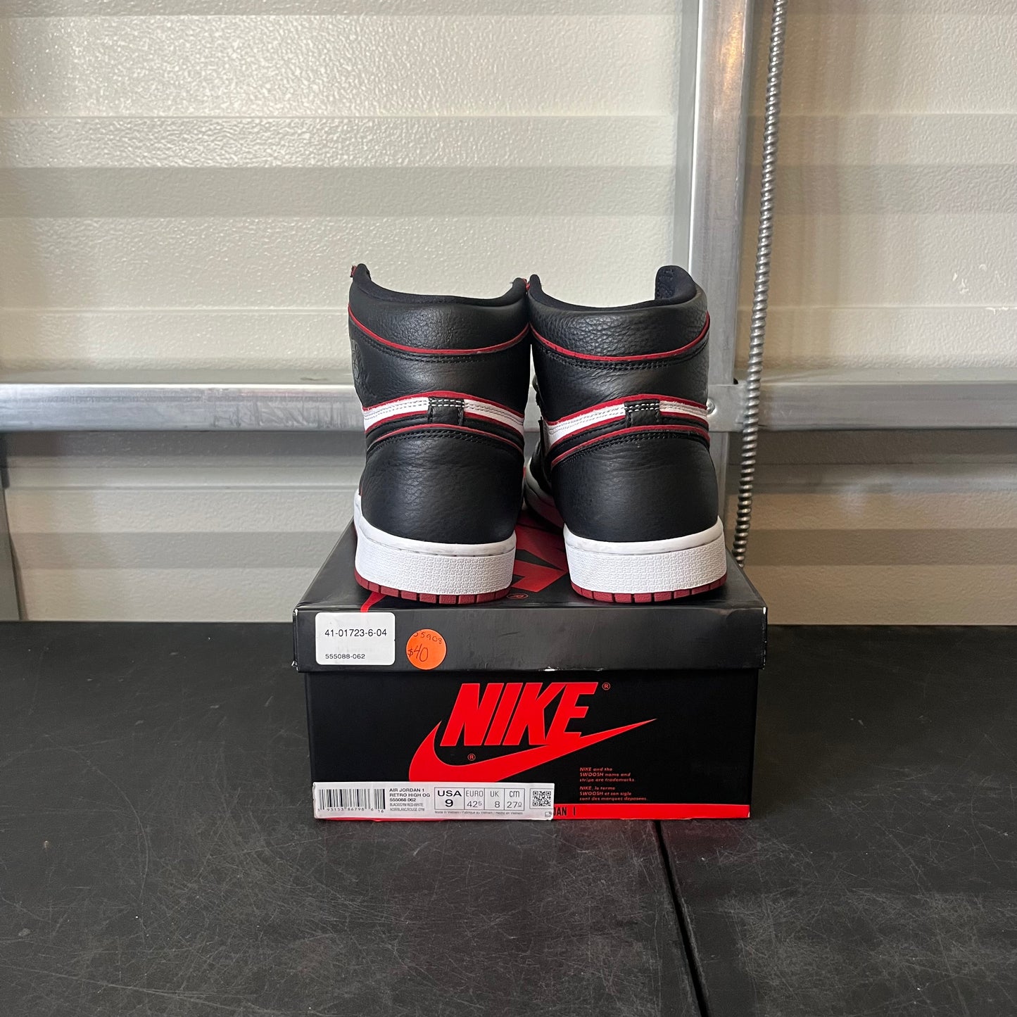 Size 9 - AJ 1 Bloodline