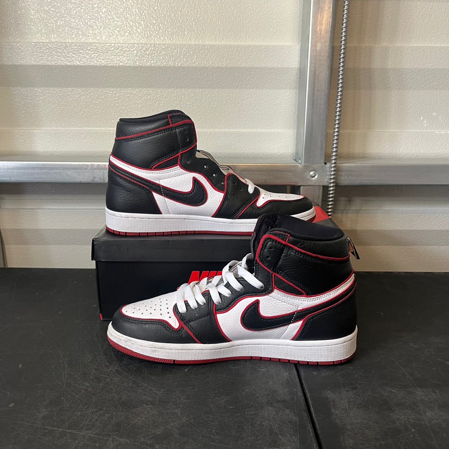 Size 9 - AJ 1 Bloodline