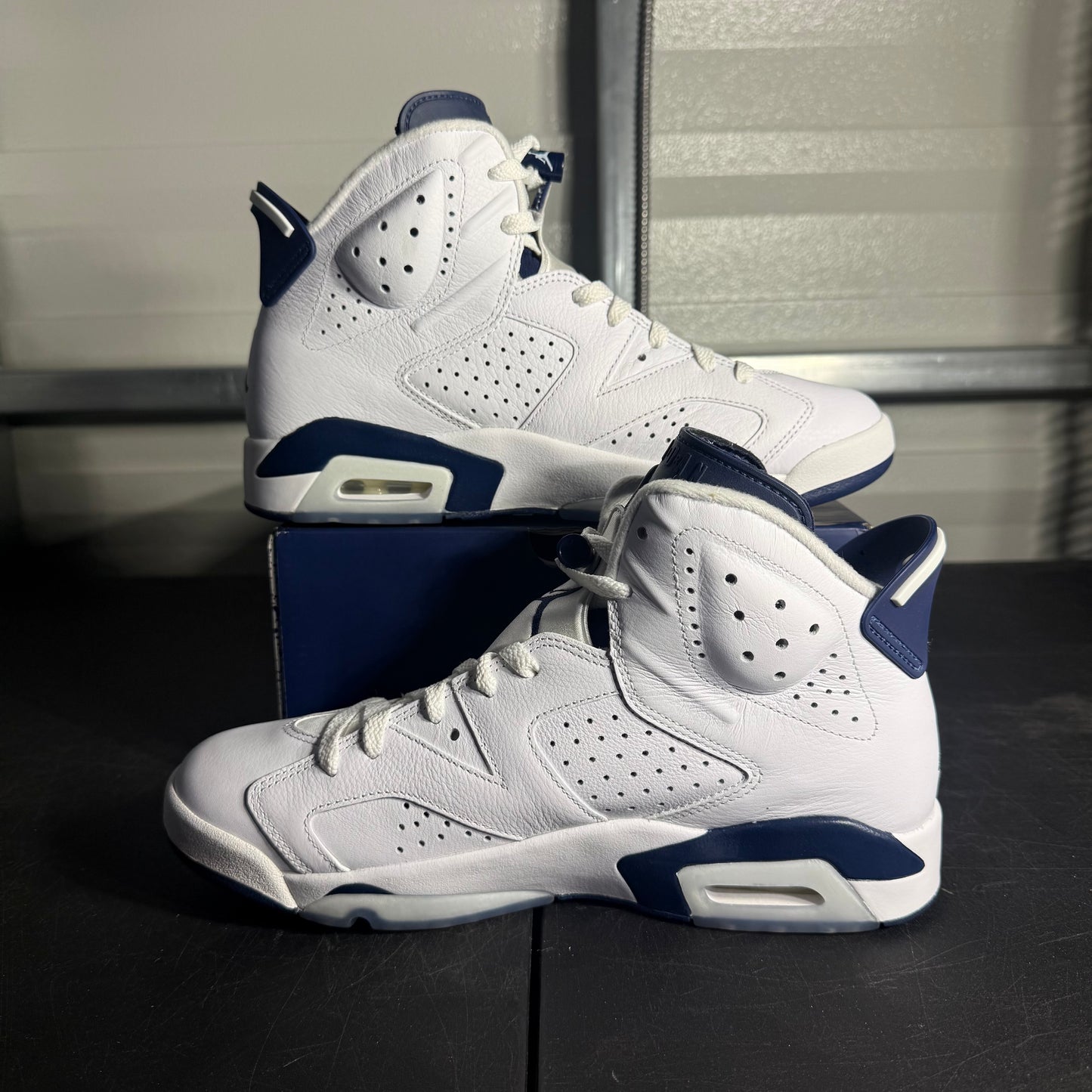 Size 9 - AJ 6 Midnight Navy