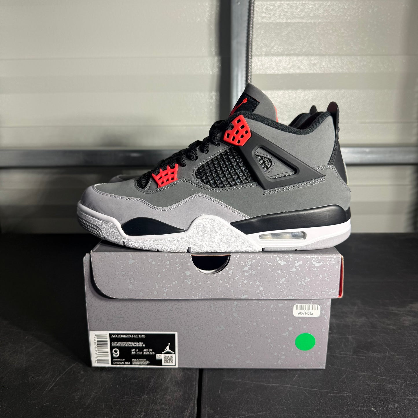 Size 9 - AJ 4 Infrared