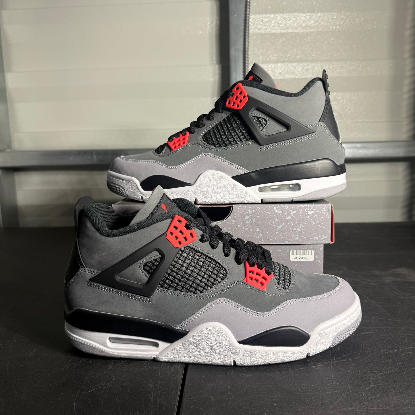 Size 9 - AJ 4 Infrared