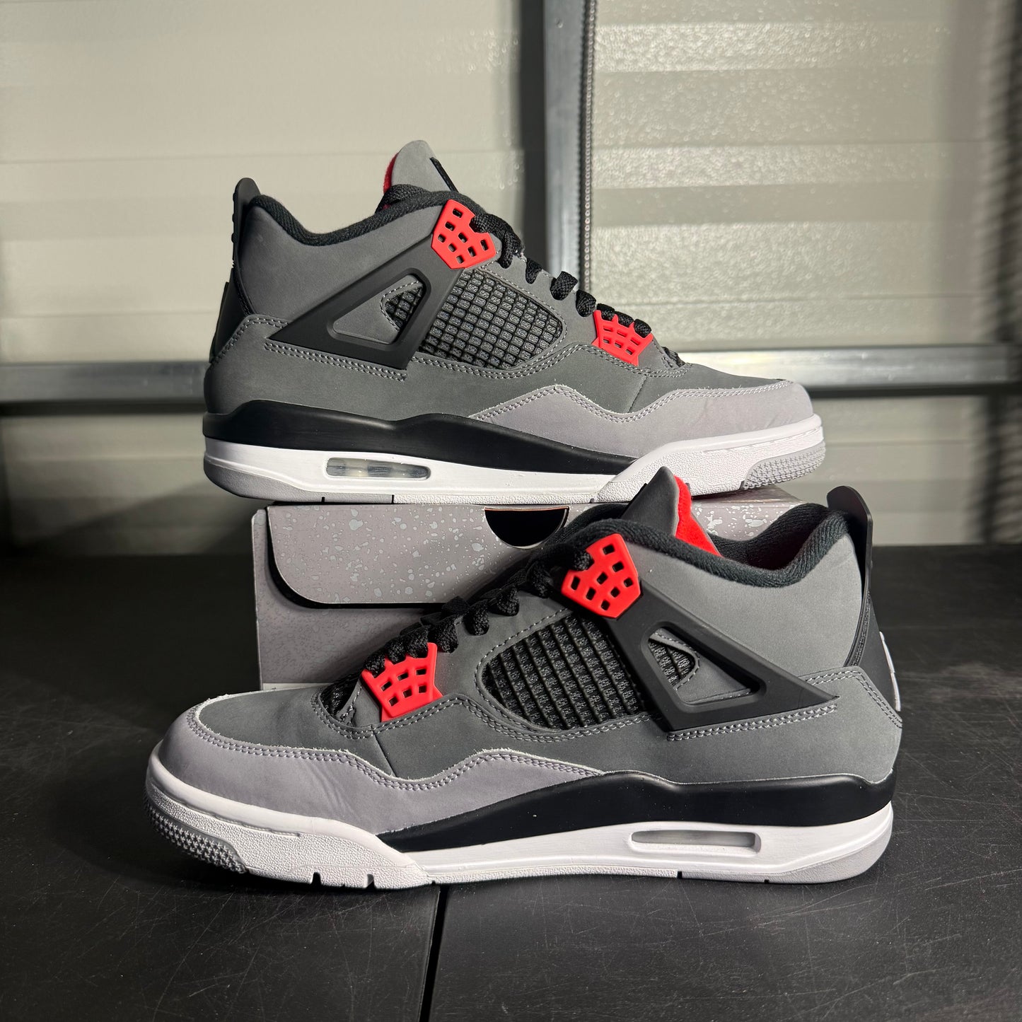 Size 9 - AJ 4 Infrared